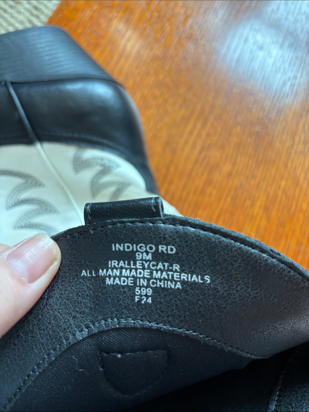 INDIGO RD ALLEY CAT Western Cowgirl mid calf black and white boot. Size 9 - Picture 8 of 9